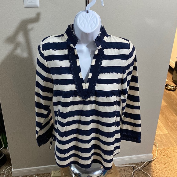 Vineyard Vines Tops - Vineyard Vines Blouse